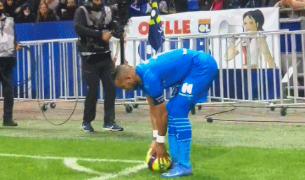 马卡：延期的莱万特vs黄潜，可能安排在1月7日或8日补赛（马卡：莱万特对黄潜的延期赛或将在1月7日或8日进行）