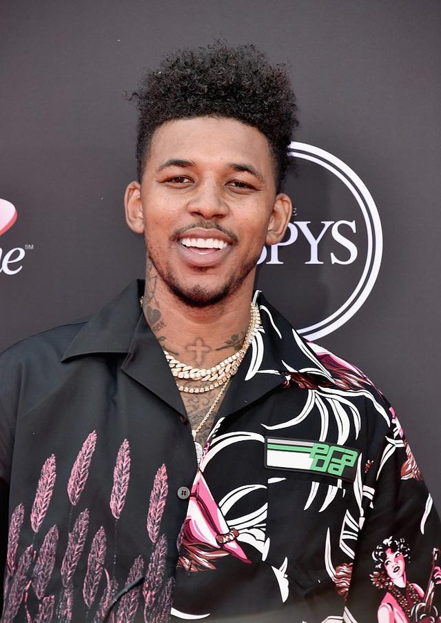 欧洲乔丹！马尔卡宁出场23分钟砍43分，每分钟两分打崩对手（23分钟43分！马尔卡宁化身欧洲版乔丹，以每分钟2分效率打崩对手）