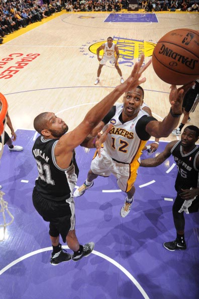 中规中矩！锡安16中8轰25分7板4助难阻失利（锡安16投8中砍25分7板4助仍难救主吞败）