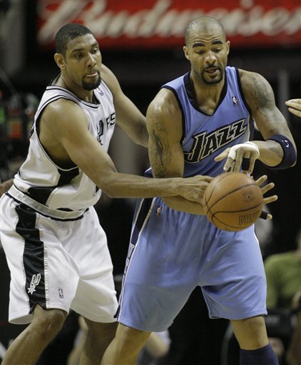 下半场手感不佳！吉迪全场13中7，得到17分11板7助（下半场手感下滑，吉迪全场13投7中，贡献17分11板7助）