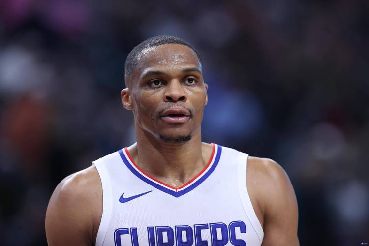 瓦基弗银行女排新赛季冲欧冠决赛主帅：很幸运能拥有博斯科维奇（瓦基弗银行女排新季剑指欧冠决赛 主帅：拥有博斯科维奇是我们的幸运）