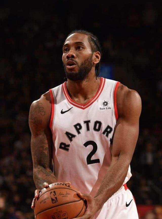 巴黎圣日耳曼内马尔助攻姆巴佩得分（内马尔妙传，姆巴佩为巴黎圣日耳曼破门）