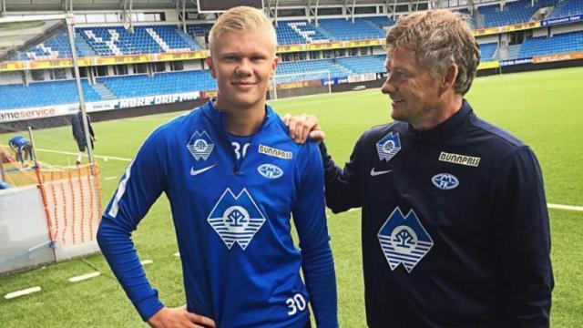 科莫vs卡利亚里：莫拉塔、尼科-帕斯首发，米纳、塞巴斯蒂亚诺-埃斯波西托出战（科莫对阵卡利亚里：莫拉塔、尼科-帕斯先发，米纳、塞巴斯蒂亚诺-埃斯波西托登场）