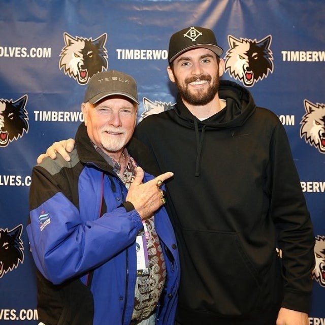 中超：山东泰山主场2-0完胜青岛队（中超：山东泰山主场2比0击败青岛队）