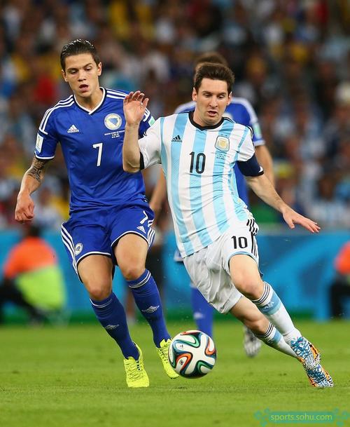 炸裂数据 哈兰德 凯恩 姆巴佩 Haaland ...（哈兰德、凯恩、姆巴佩火力全开：三大锋霸数据爆表）